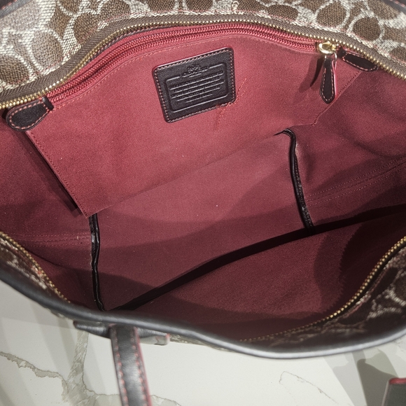 Coach Brown and Black Signature Tote - Picture 5 of 12